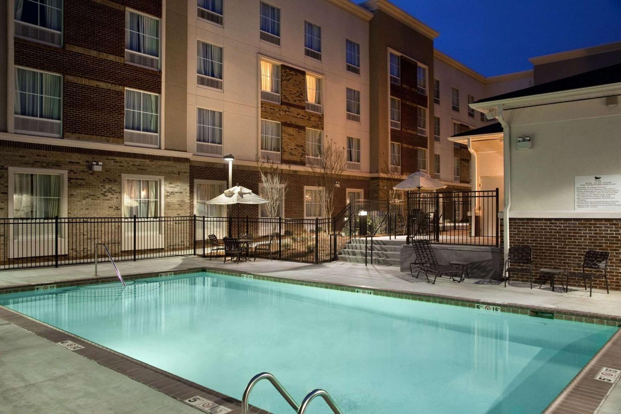 Homewood Suites Charlotte Ayrsley Exterior foto